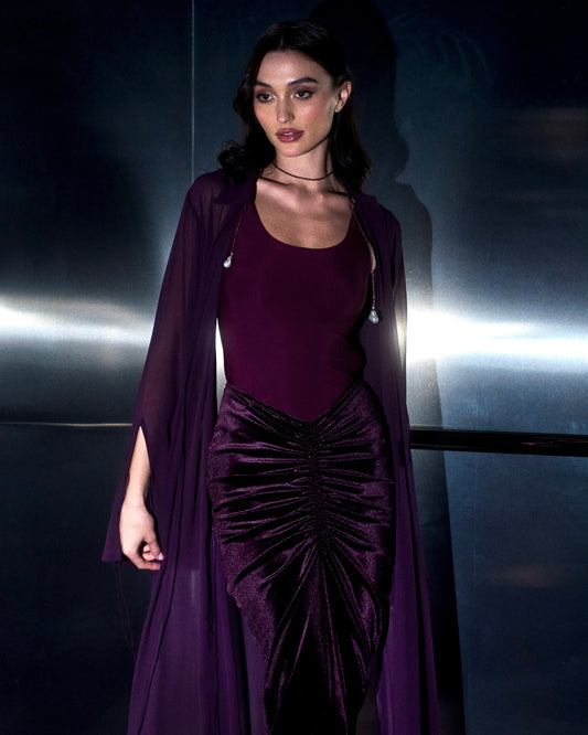 Mia in Plum